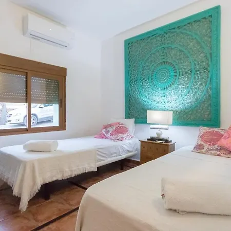 Classic For 12- Pool, Bbq, Big Exterior Area Villa *